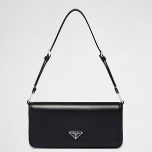 Prada Femme Brushed leather bag